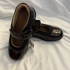 NWT Drew Shoes Bestseller Rose Mary Jane Therapeutic Shoes 7WW